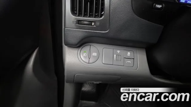 Hyundai Starex — фото 15