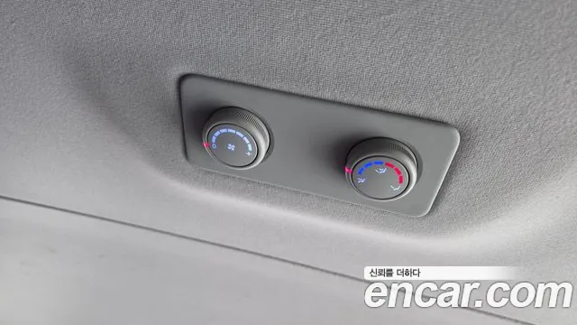 Hyundai Starex — фото 17