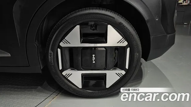 Kia EV3 — фото 21