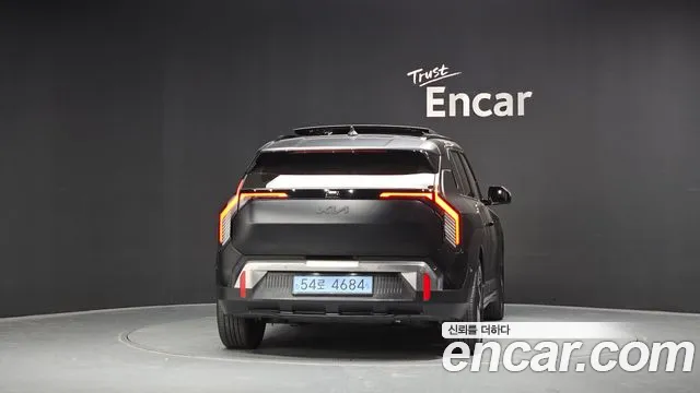 Kia EV3 — фото 3
