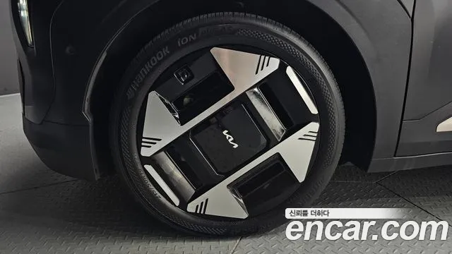 Kia EV3 — фото 4