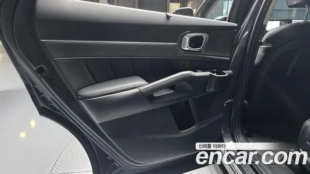 Kia Sorento — фото 24