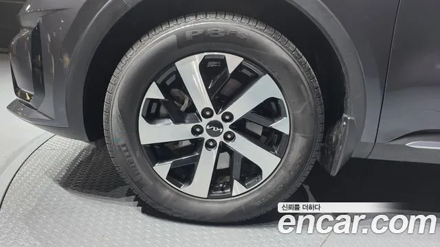 Kia Sorento — фото 5
