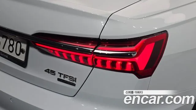 Audi A6 — фото 23