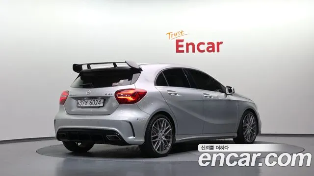 Mercedes-Benz A-Class — фото 1