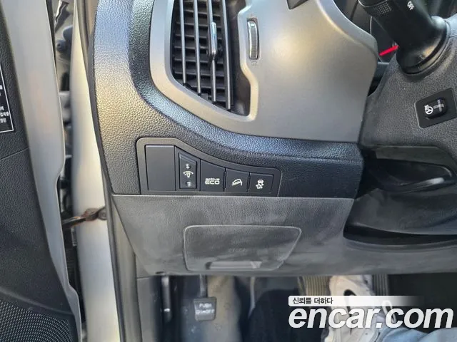 Kia Sportage — фото 16