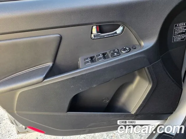 Kia Sportage — фото 18