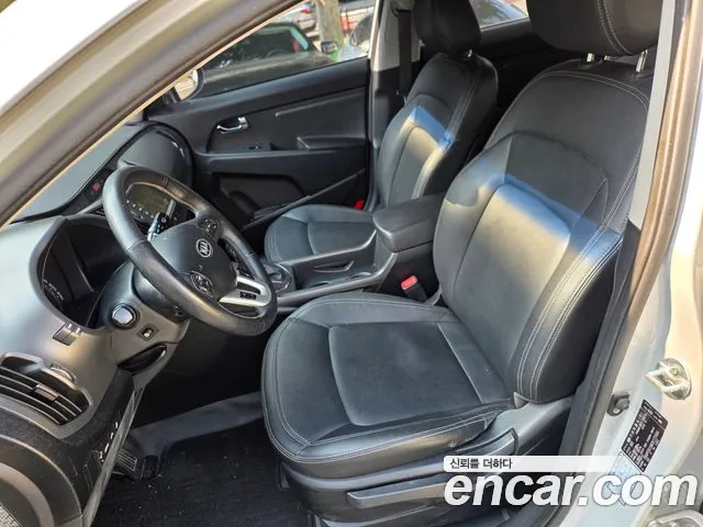 Kia Sportage — фото 8