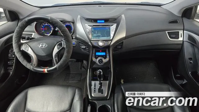 Hyundai Avante — фото 7