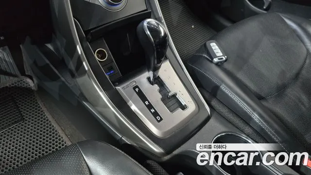 Hyundai Avante — фото 9