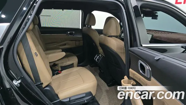 Kia Sorento — фото 11