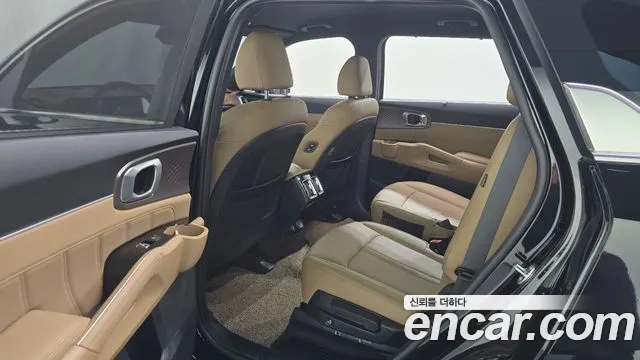 Kia Sorento — фото 12