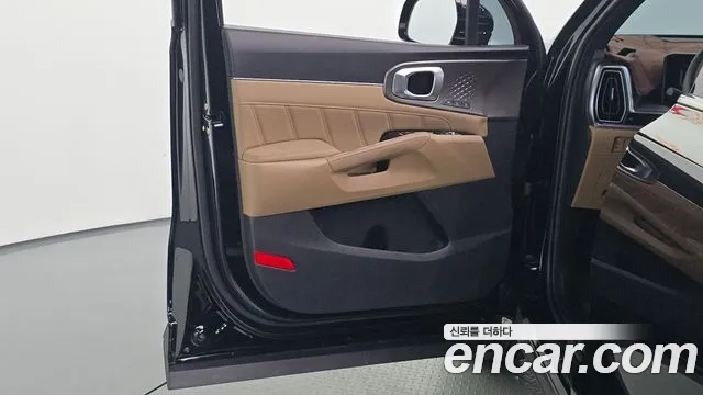 Kia Sorento — фото 24
