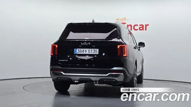 Kia Sorento — фото 4