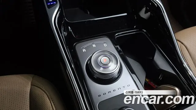 Kia Sorento — фото 9