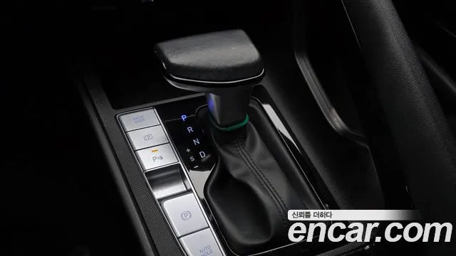 Hyundai Avante — фото 9
