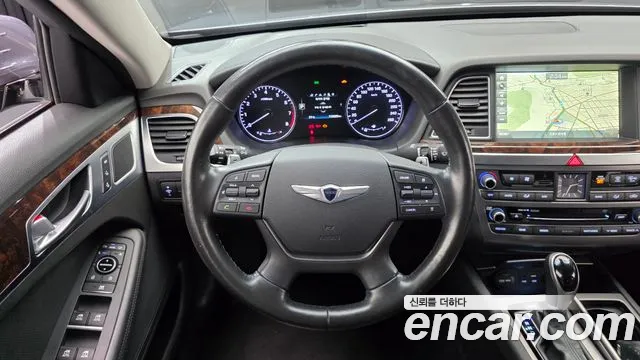 Hyundai Genesis — фото 12