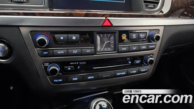 Hyundai Genesis — фото 16