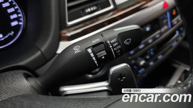 Hyundai Genesis — фото 18