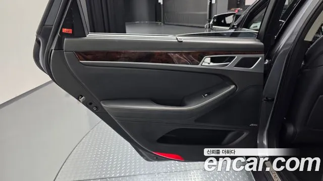 Hyundai Genesis — фото 25