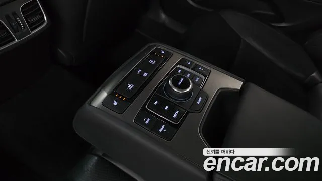 Hyundai Genesis — фото 28