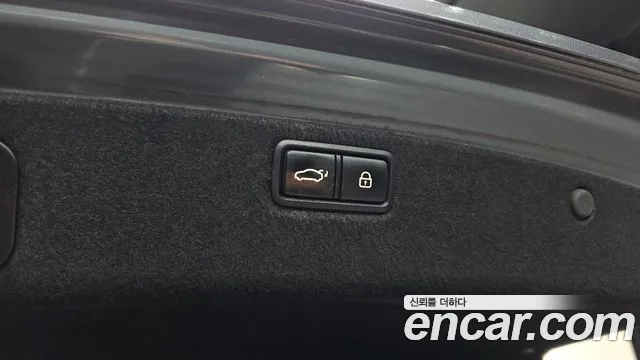 Hyundai Genesis — фото 32