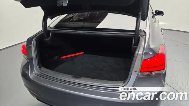 Hyundai Genesis — фото 33