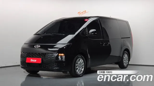 Hyundai Staria — фото 1
