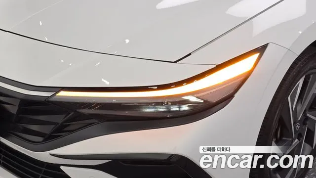 Hyundai Avante — фото 22