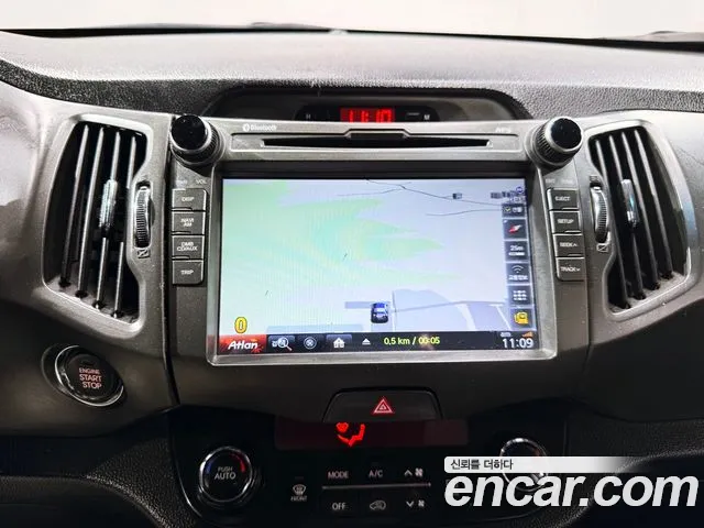 Kia Sportage — фото 12
