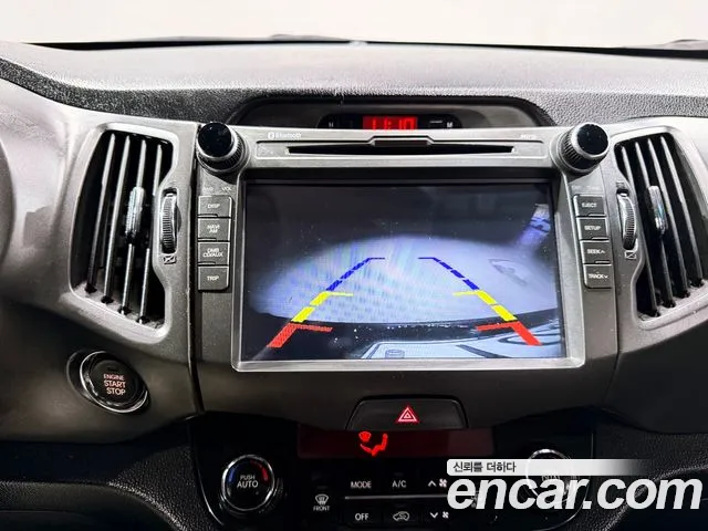 Kia Sportage — фото 13