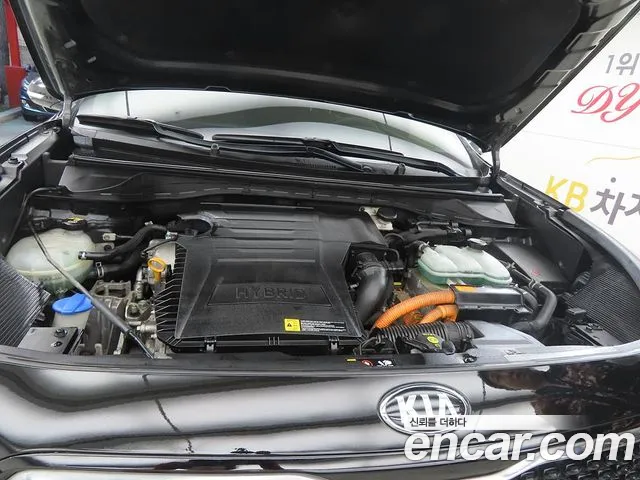 Kia Niro — фото 19