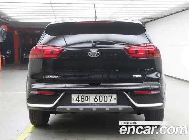 Kia Niro — фото 3