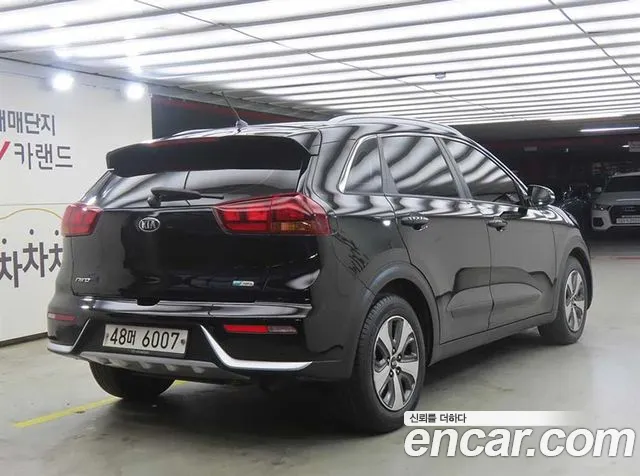 Kia Niro — фото 4