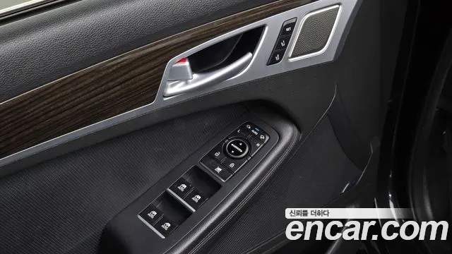 Genesis G80 — фото 16