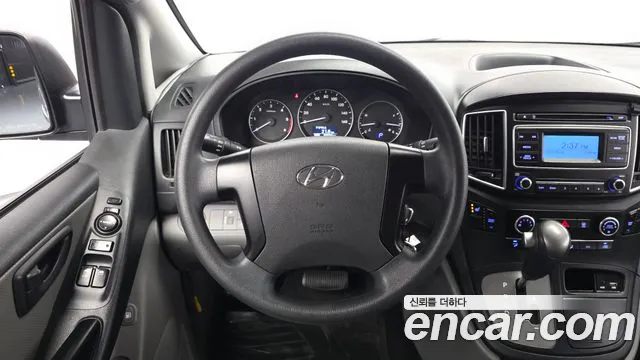 Hyundai Starex — фото 12