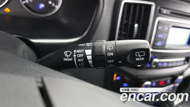 Hyundai Starex — фото 16