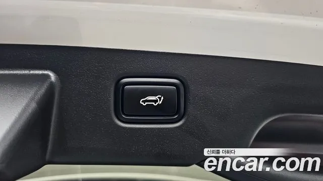 Kia Niro — фото 19