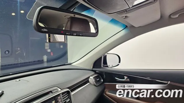 Kia Sorento — фото 19