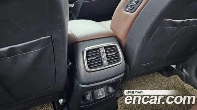 Kia Sorento — фото 30