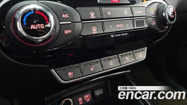 Kia Sorento — фото 31