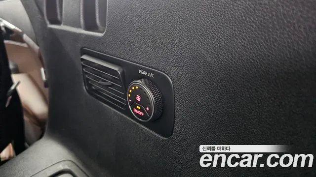 Kia Sorento — фото 32