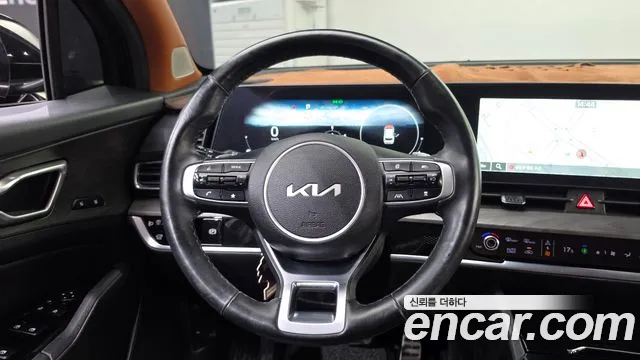 Kia Sportage — фото 12