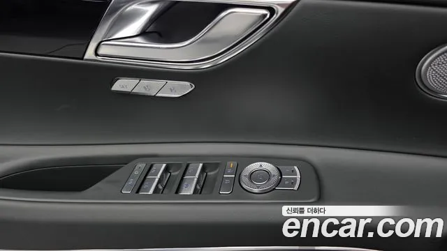 Genesis GV80 — фото 30