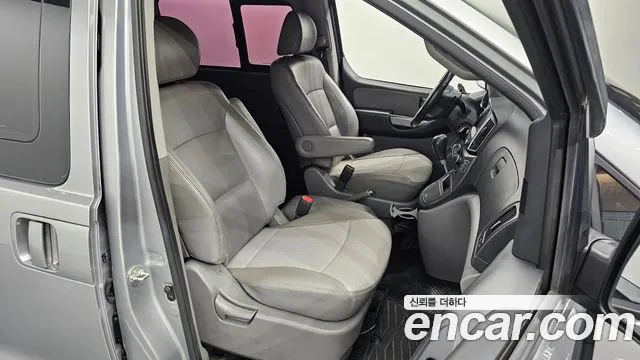 Hyundai Starex — фото 12