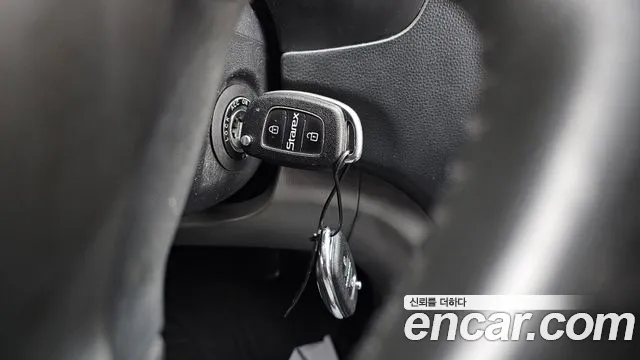 Hyundai Starex — фото 19