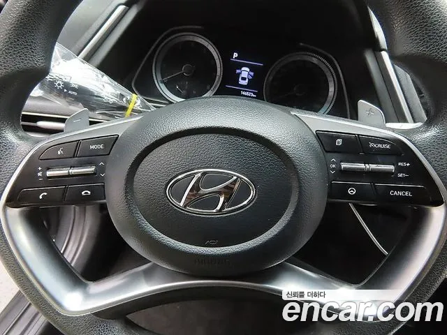 Hyundai Sonata — фото 15