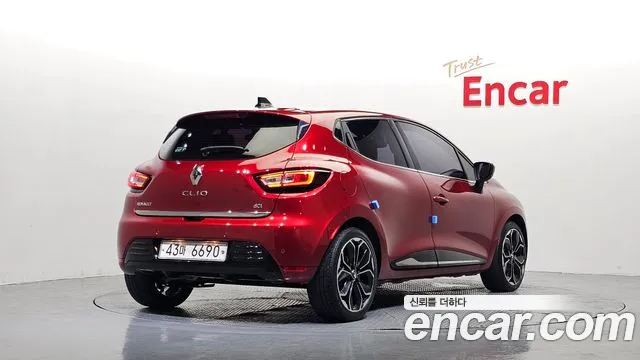 Renault Clio — фото 2