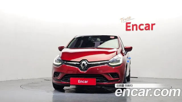 Renault Clio — фото 3