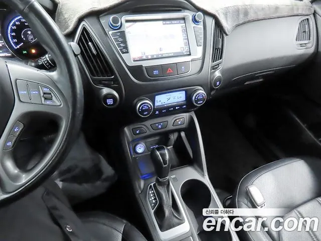 Hyundai Tucson — фото 18